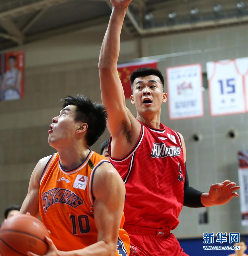  深圳马可波罗加时惜败于上海久事男篮