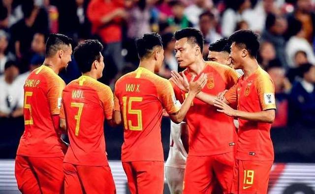  亚洲杯八强战，日本队加时淘汰韩国晋级